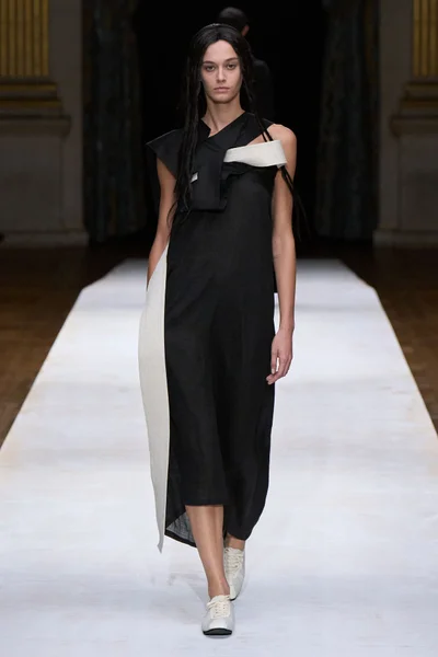 Look 20